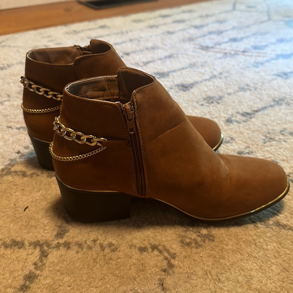Ardene boots size 10